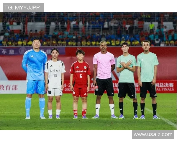 她们心目中的足球偶像那些让女生羡慕的足球明星背后的故事与魅力